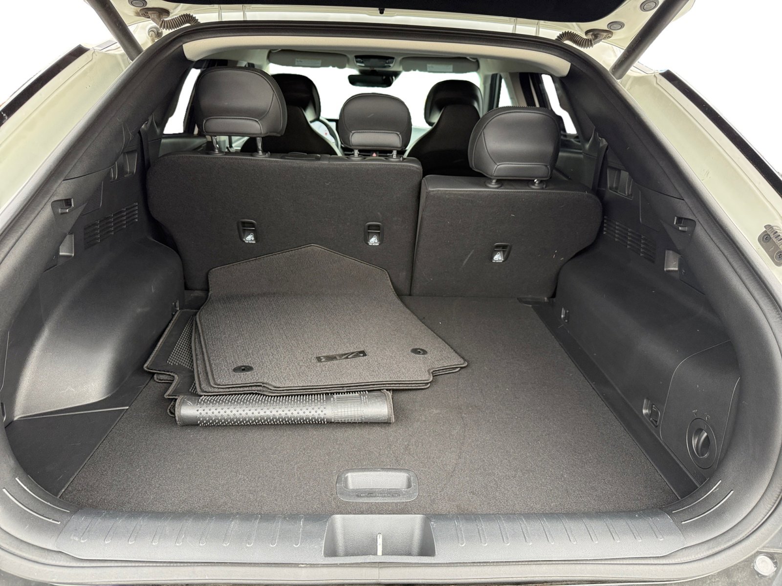 2024 Kia EV6 Wind photo 17