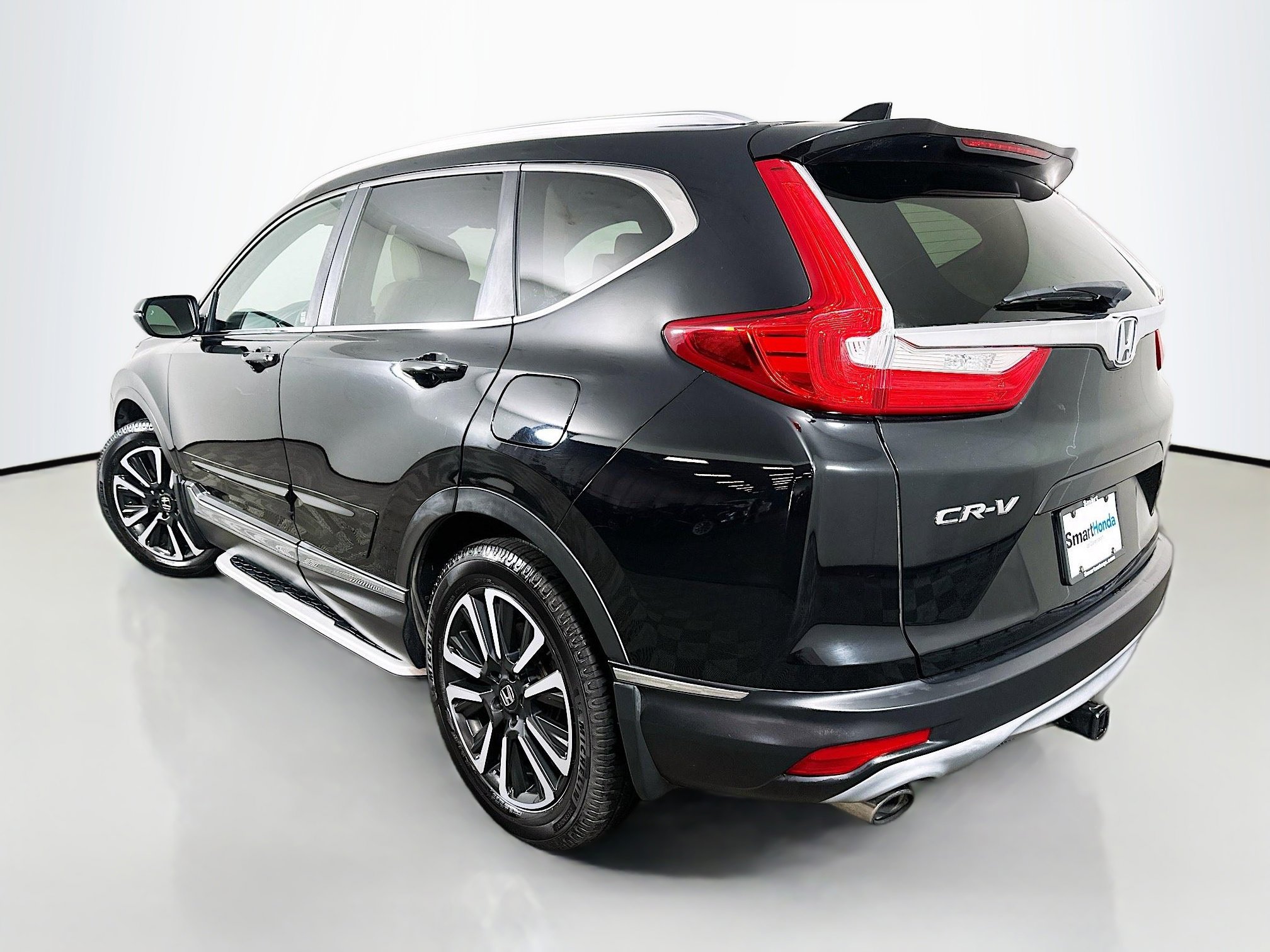 2018 Honda CR-V Touring photo 5