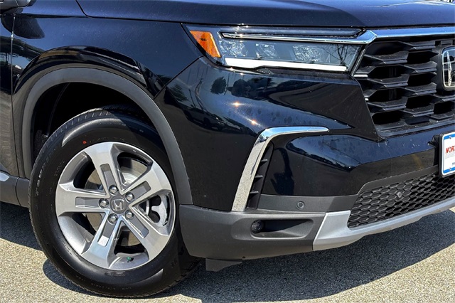 2025 Honda Pilot EX-L photo 3