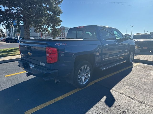 2015 Chevrolet Silverado 1500 High Country photo 3