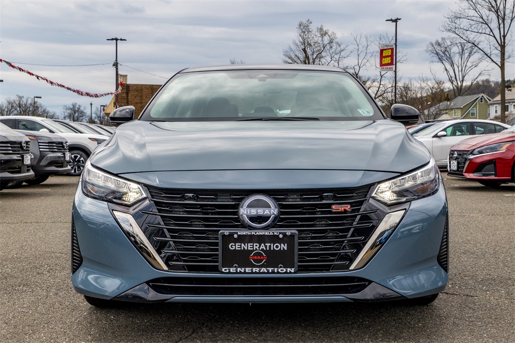 2024 Nissan Sentra SR photo 2