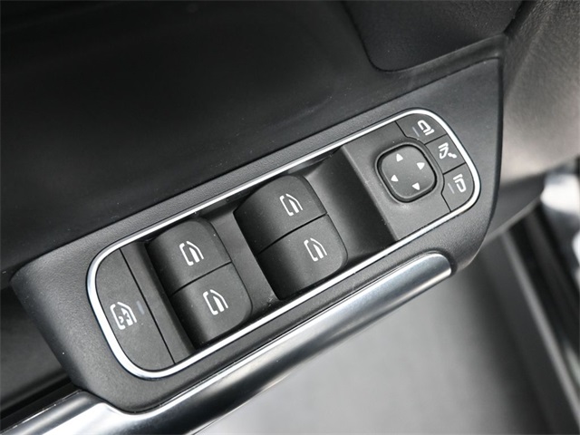 2023 Mercedes Benz GLA 250 photo 9