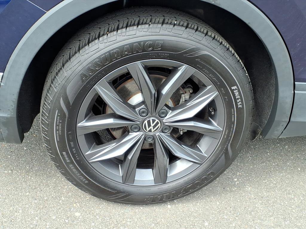 2023 Volkswagen Tiguan SE photo 21