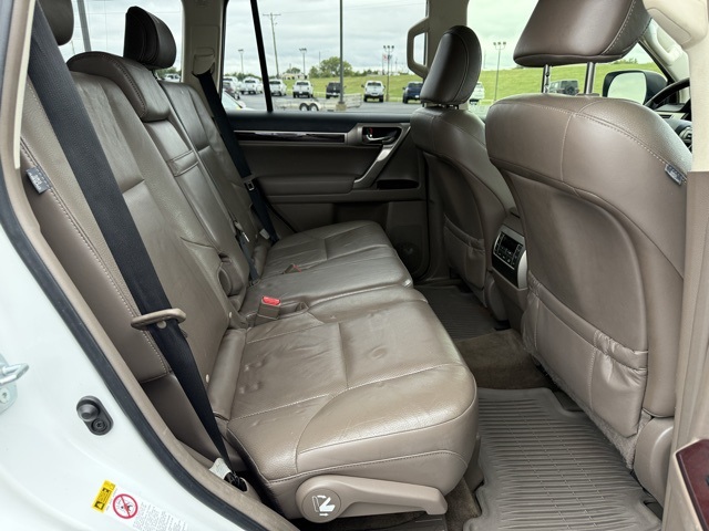 2015 Lexus GX 460 photo 11
