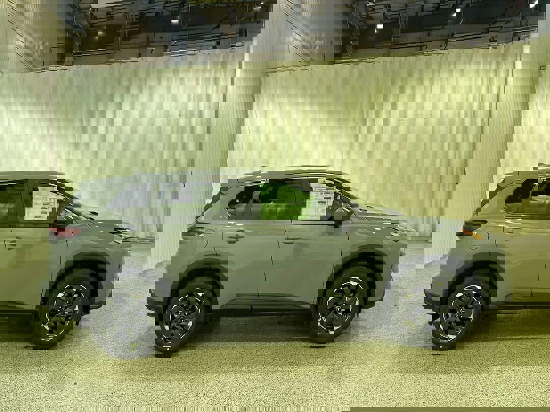 2026 Nissan Rogue SV photo 4