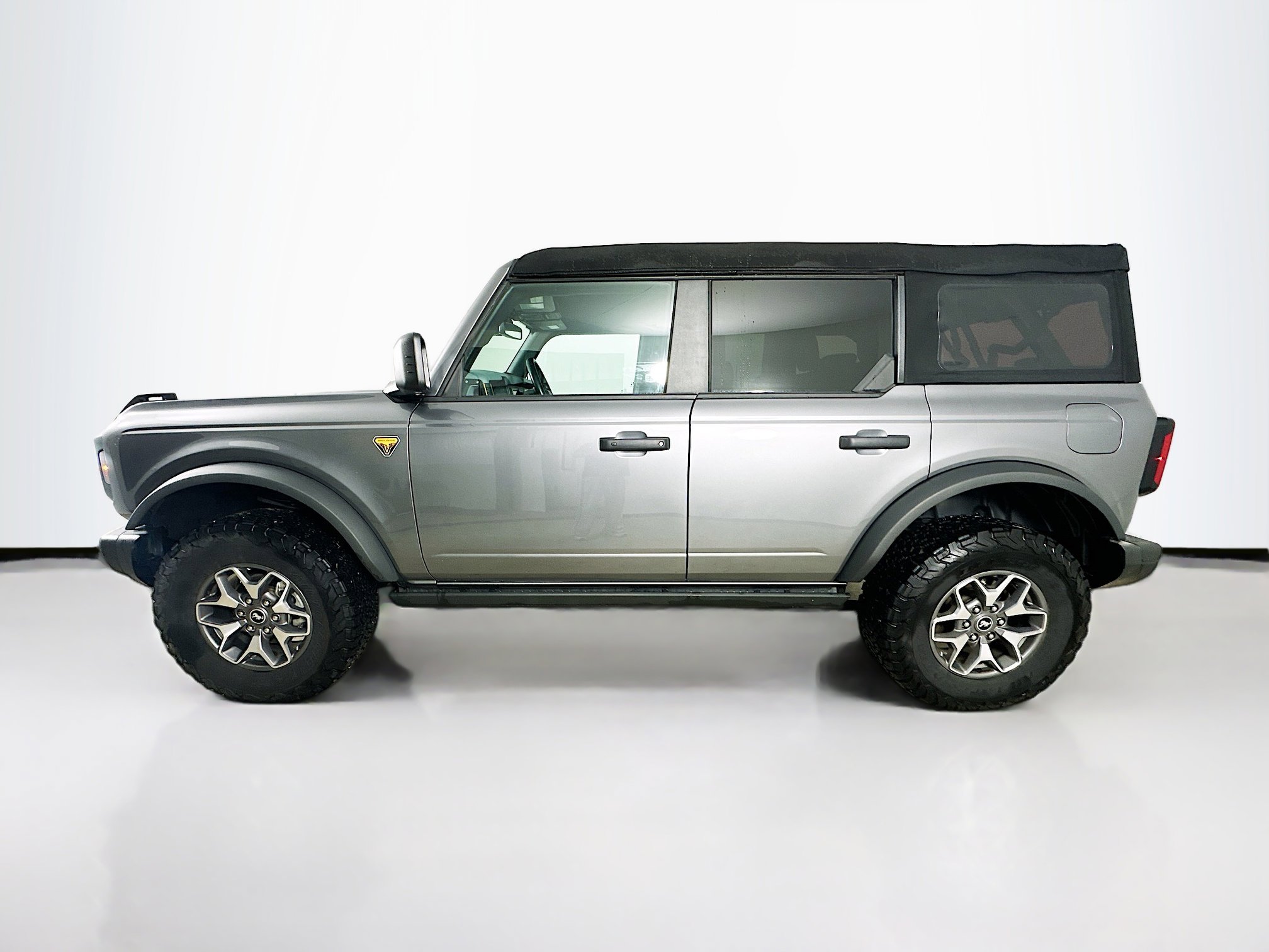 2023 Ford Bronco Badlands photo 4