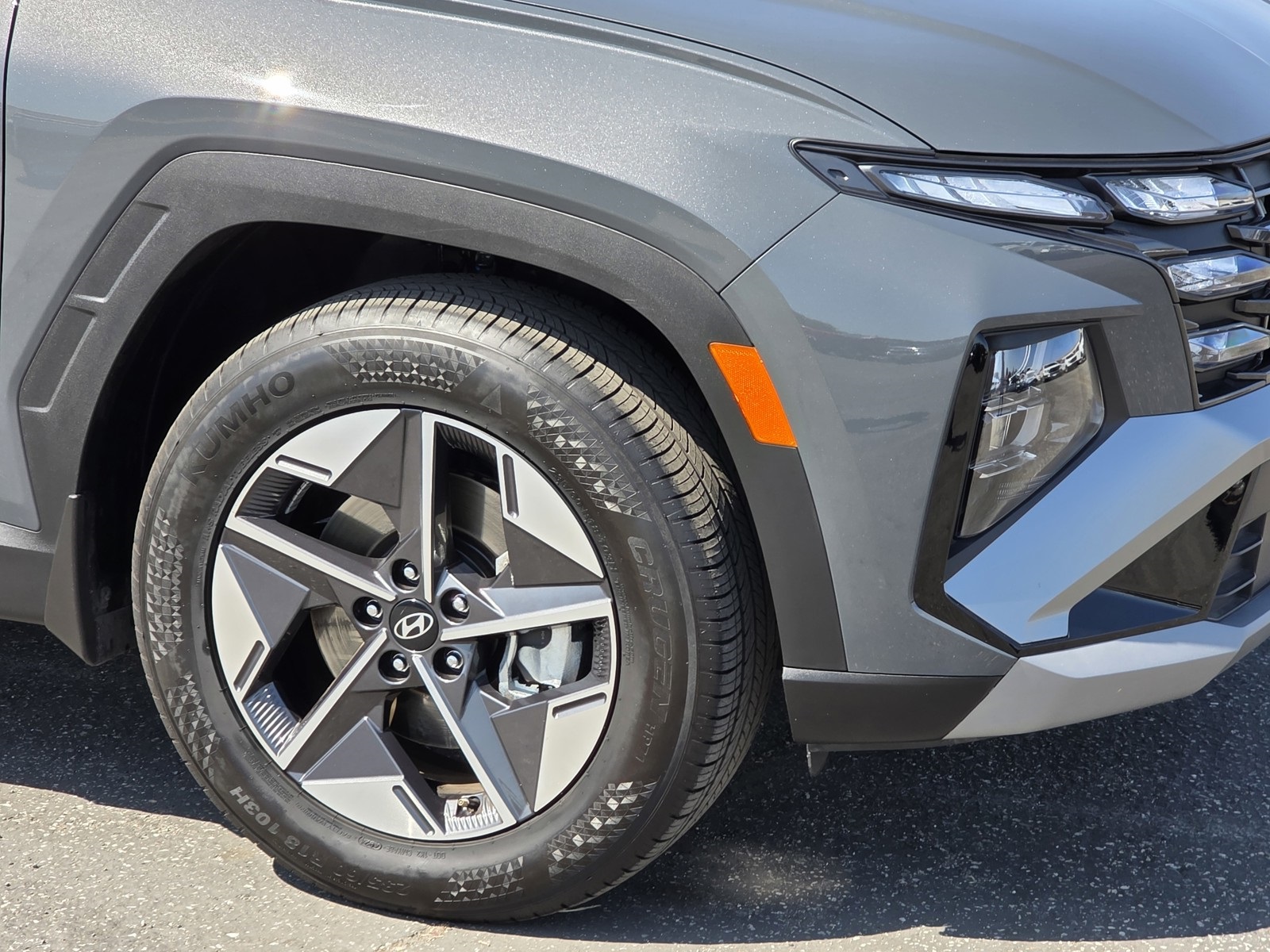 2025 Hyundai Tucson SEL photo 6