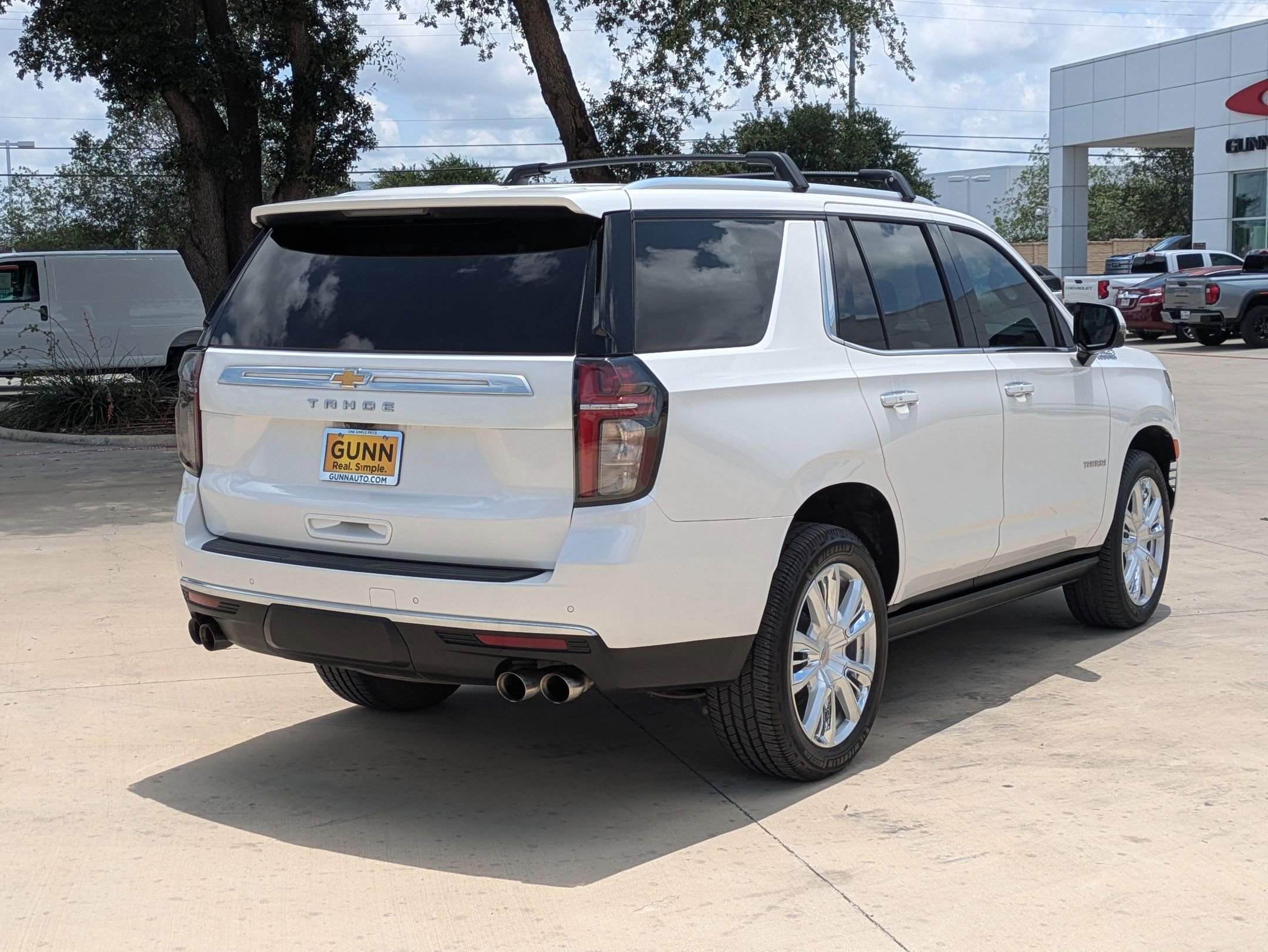 2021 Chevrolet Tahoe High Country photo 3