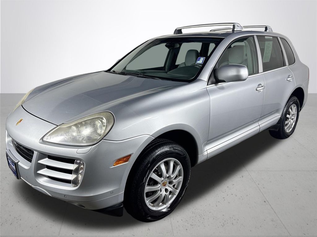 2008 Porsche Cayenne Base photo 2