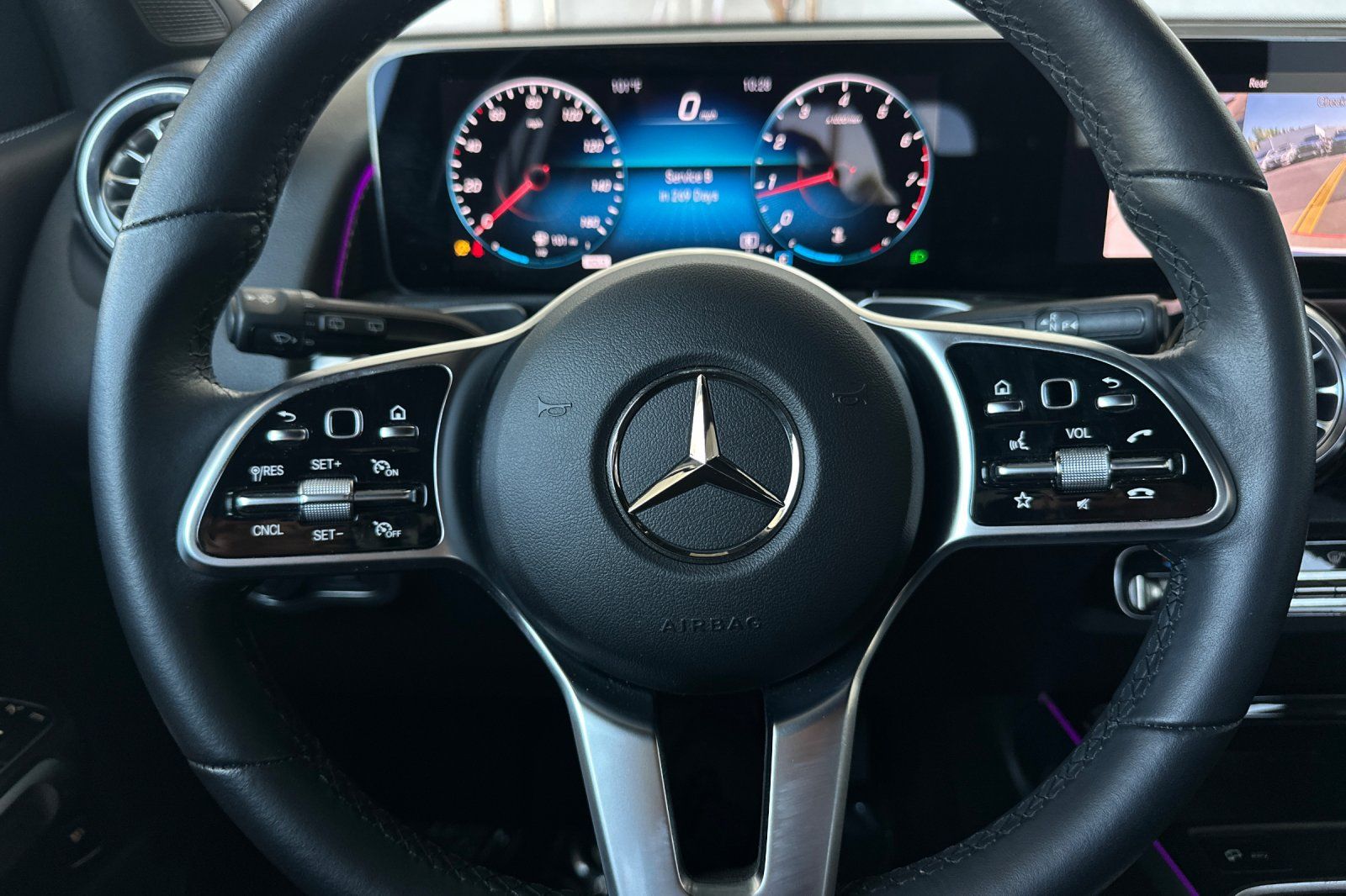 2022 Mercedes Benz GLB 250 photo 18