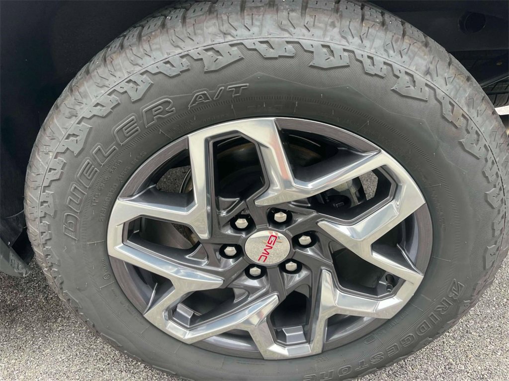 2025 Gmc Sierra 1500 SLT photo 11
