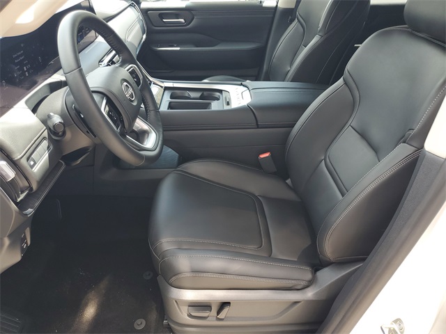 2025 Nissan Armada SV photo 11