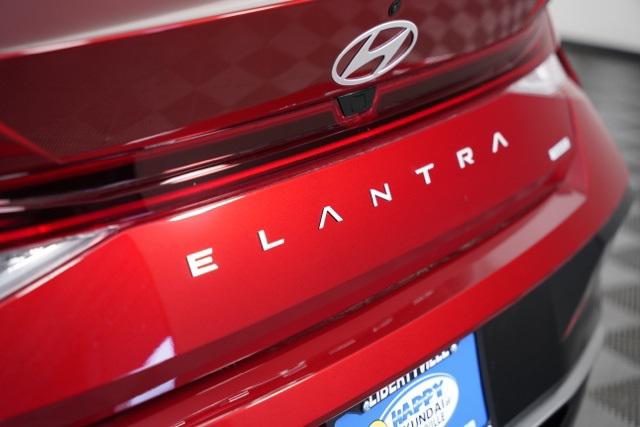 2025 Hyundai Elantra Hybrid Limited photo 37