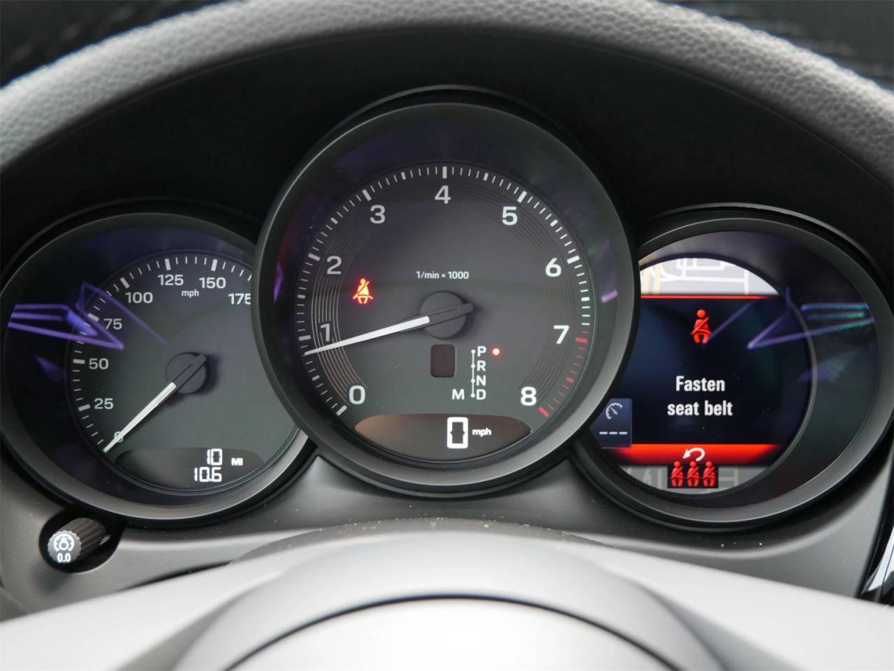 2025 Porsche Macan Base photo 12
