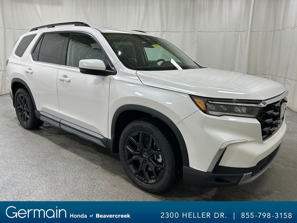 2025 Honda Pilot Touring's photo