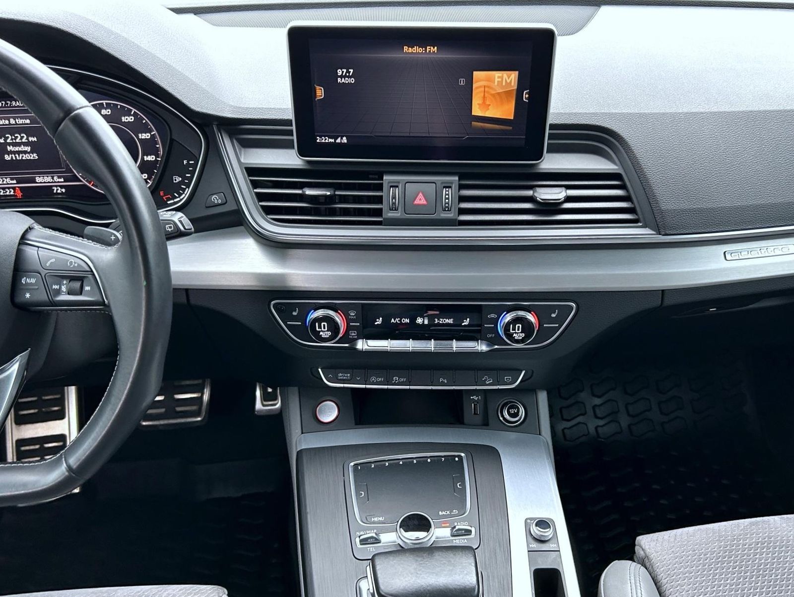 2020 Audi SQ5 Premium Plus photo 12