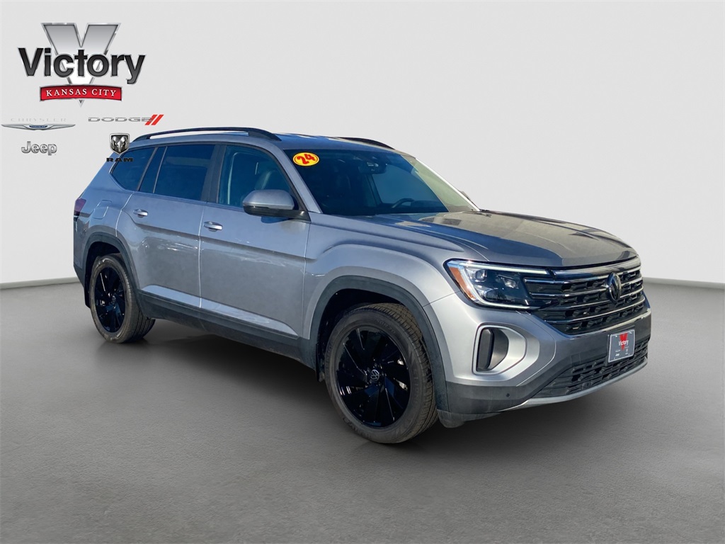 2024 Volkswagen Atlas SE w/Tech