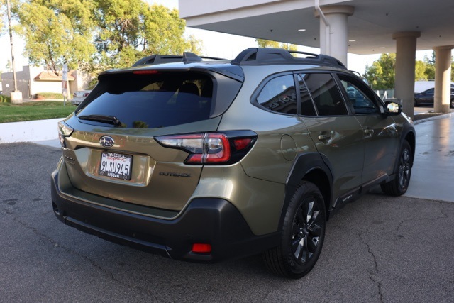 2024 Subaru Outback Onyx Edition photo 3
