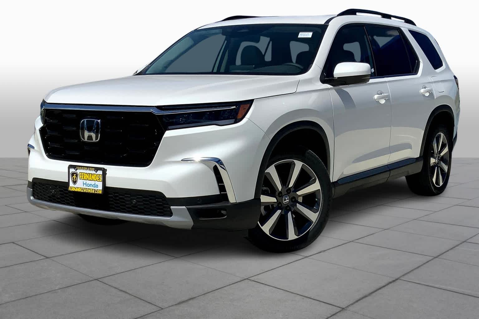 New 2025 Honda Pilot Touring Sport Utility in San Antonio SB004129