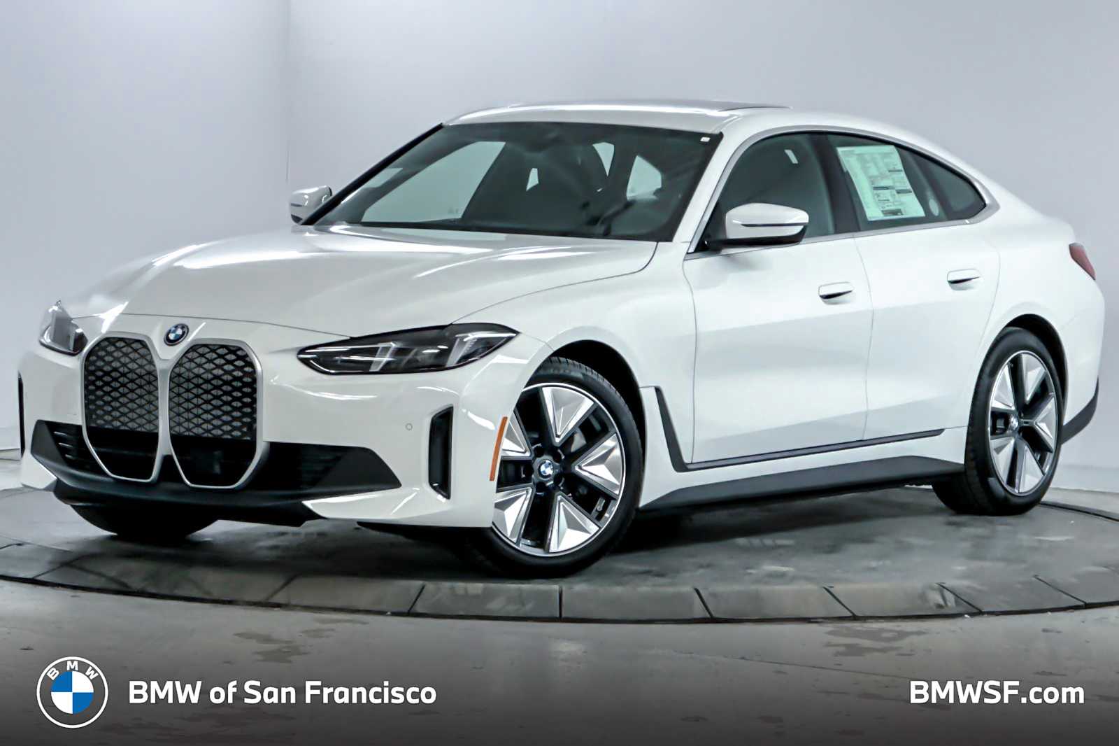 2025 BMW i4 40's photo