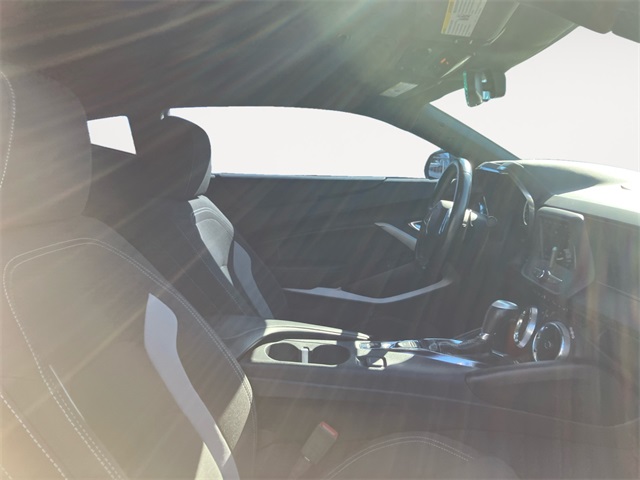 2021 Chevrolet Camaro 1LS photo 15