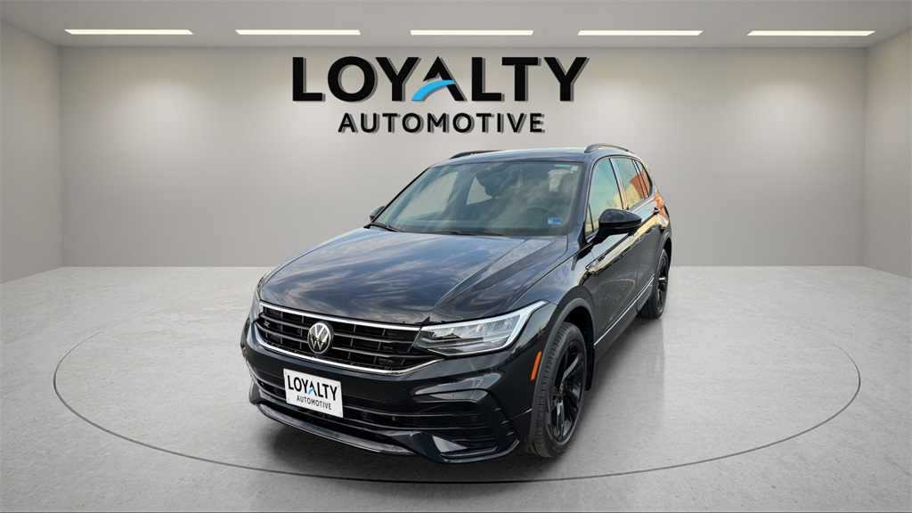 2023 Volkswagen Tiguan SE R-LINE BLACK
