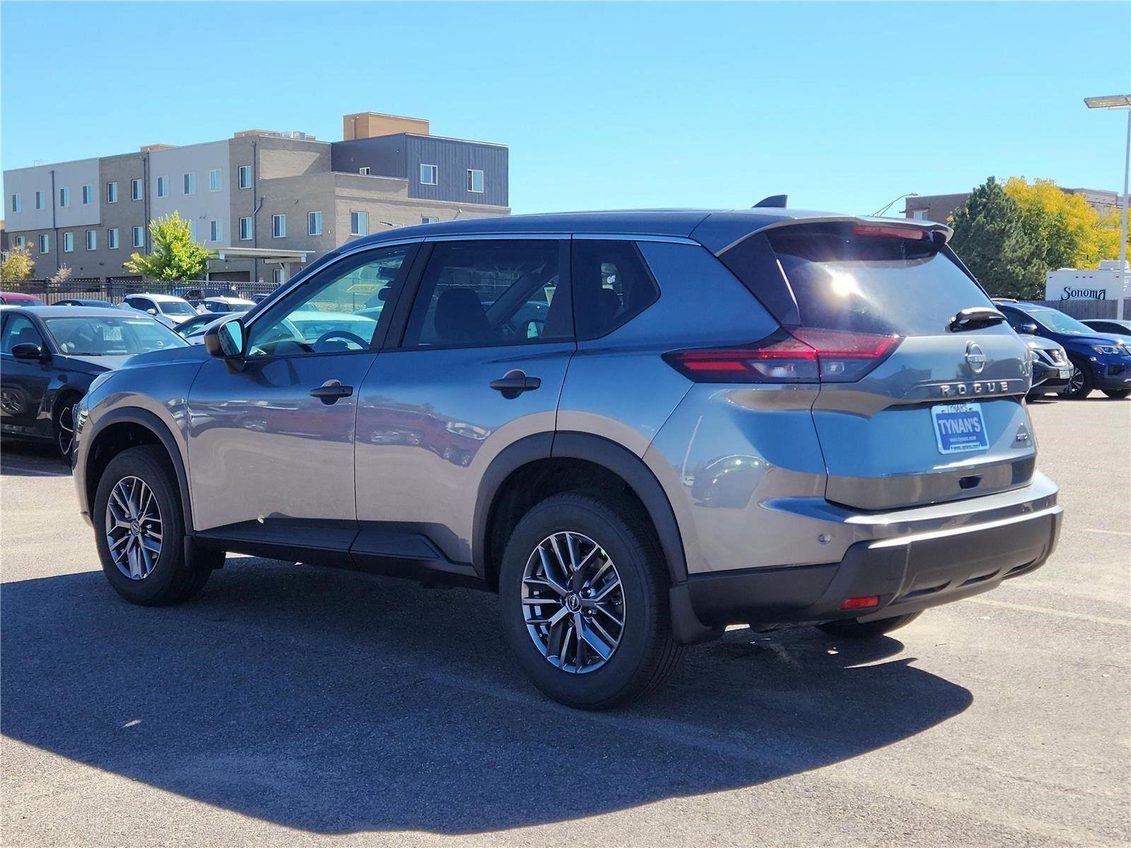 2026 Nissan Rogue S photo 3