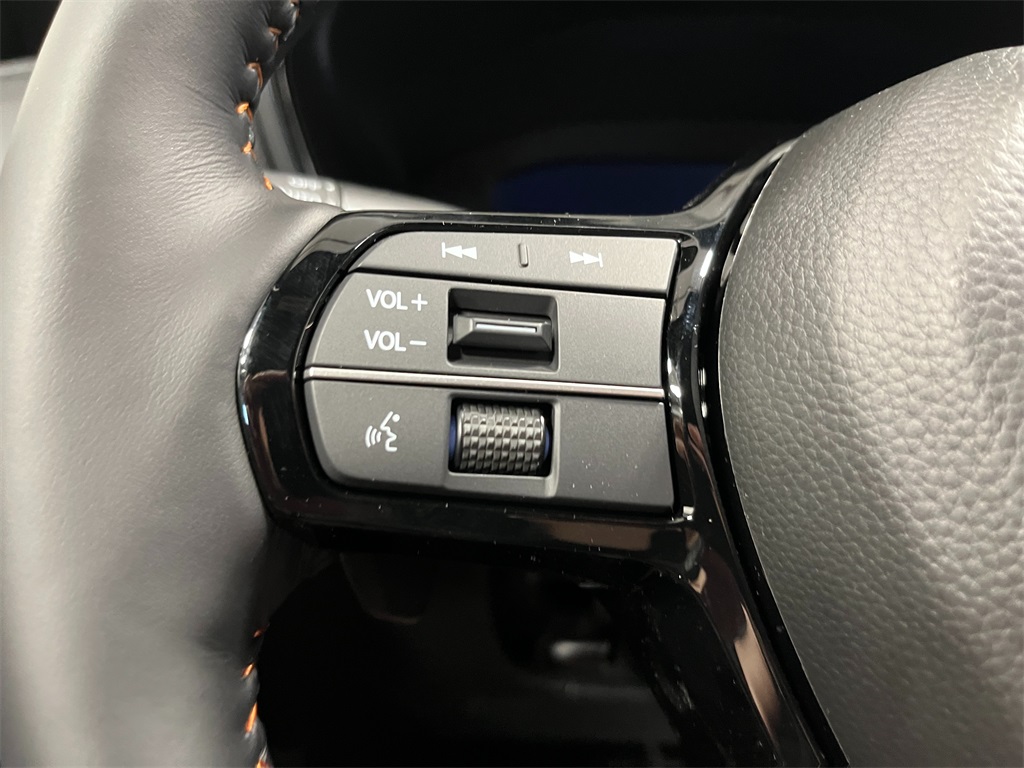 2026 Honda CR-V Hybrid Sport Touring photo 17