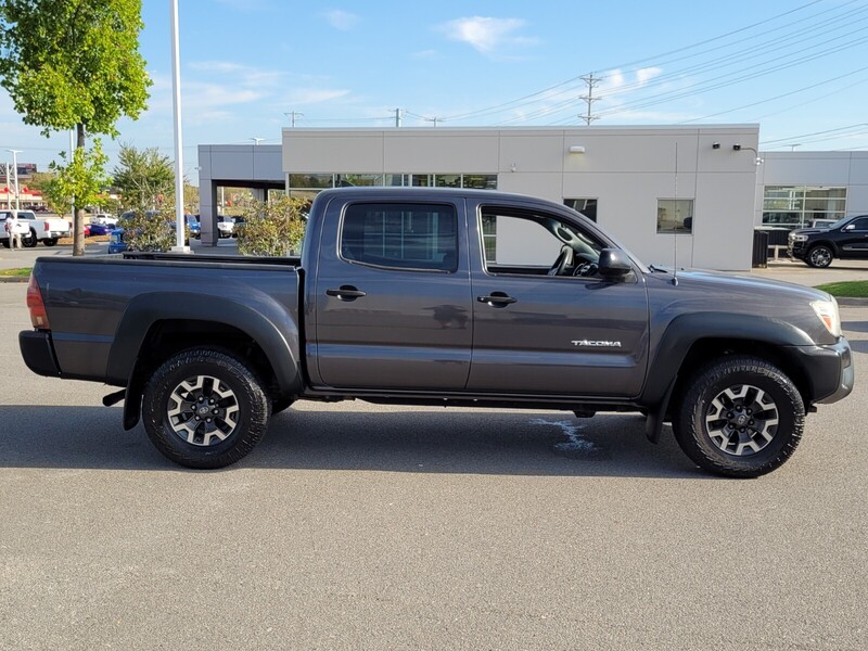 2012 Toyota Tacoma Base V6 photo 2