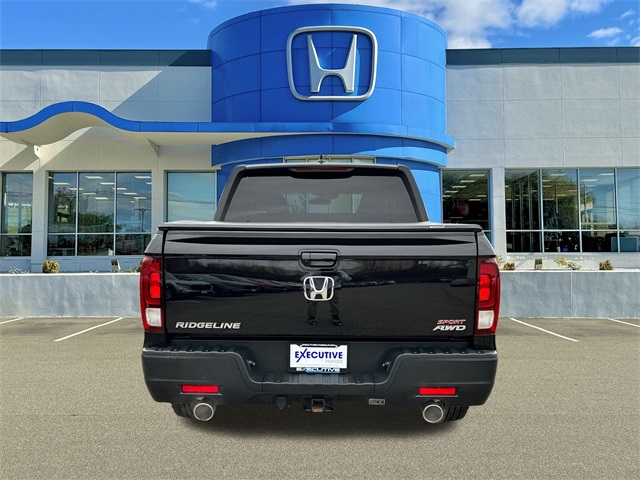 2023 Honda Ridgeline Sport photo 3