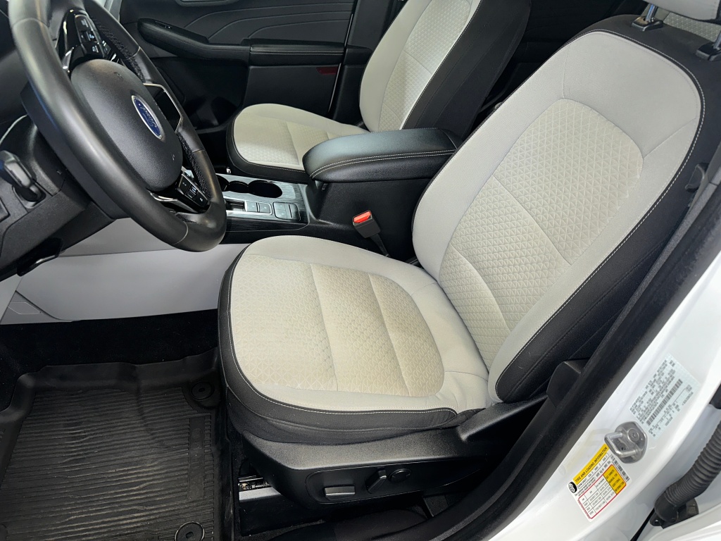 2023 Ford Escape Active photo 2