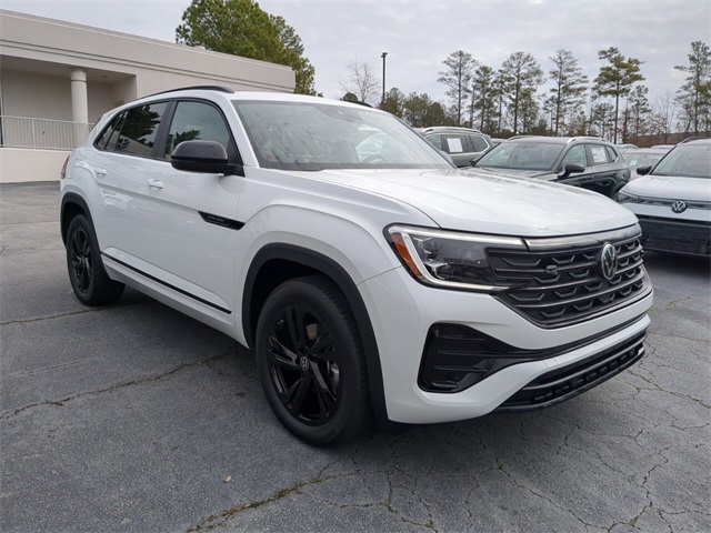 2025 Volkswagen Atlas Cross Sport SEL R-Line photo 2