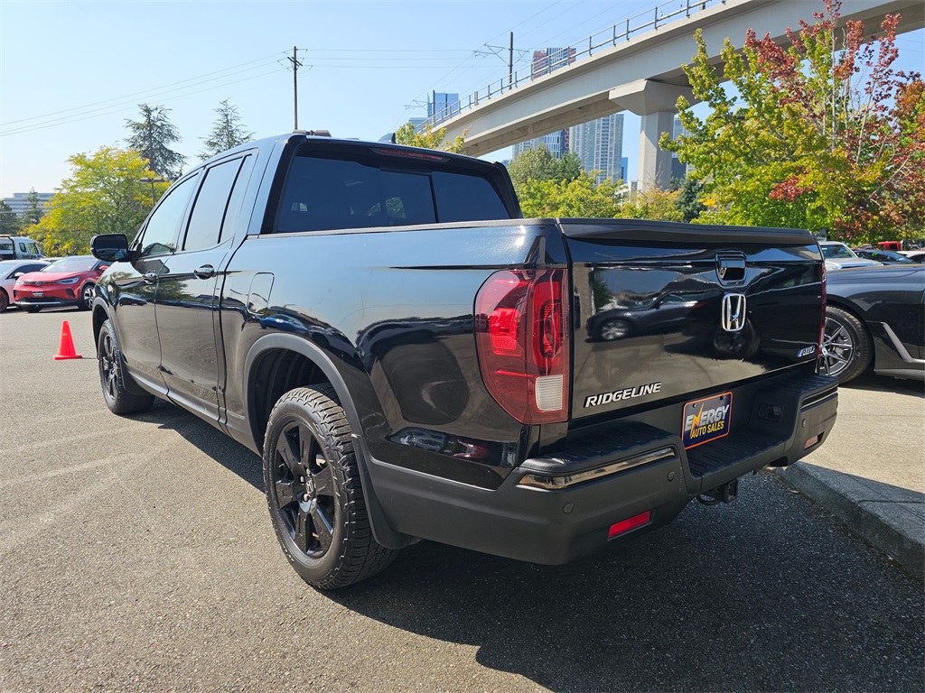 2017 Honda Ridgeline Black Edition photo 6