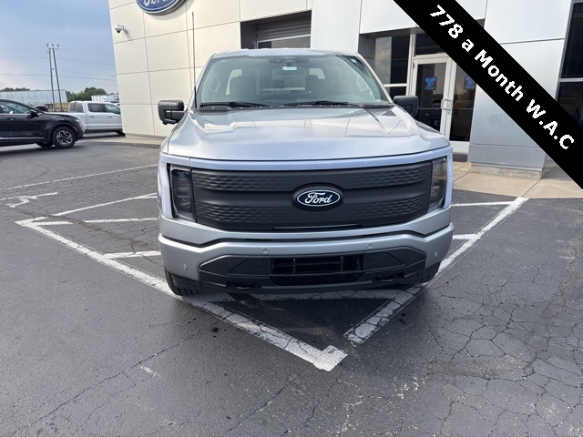 2025 Ford F-150 Lightning photo 9