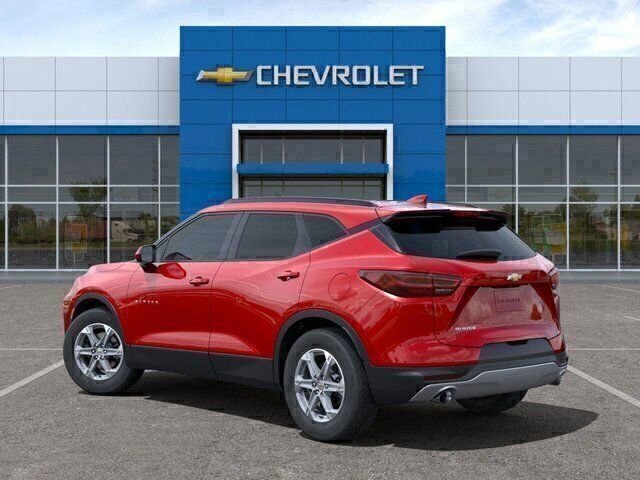 2025 Chevrolet Blazer 2LT photo 3