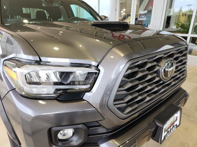 2023 Toyota Tacoma TRD Sport photo 5