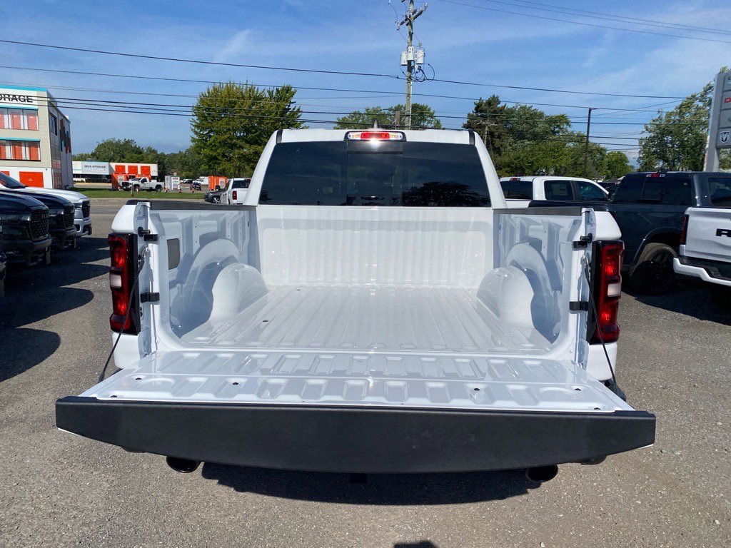 2026 Ram 1500 Warlock photo 13