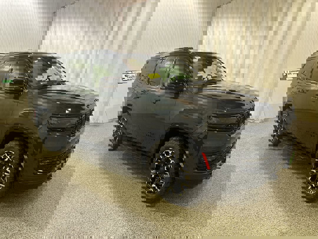 2025 Jeep Wagoneer Series II's photo