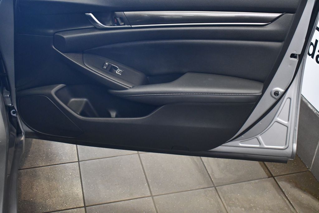 2022 Honda Accord Sport 2.0T photo 30