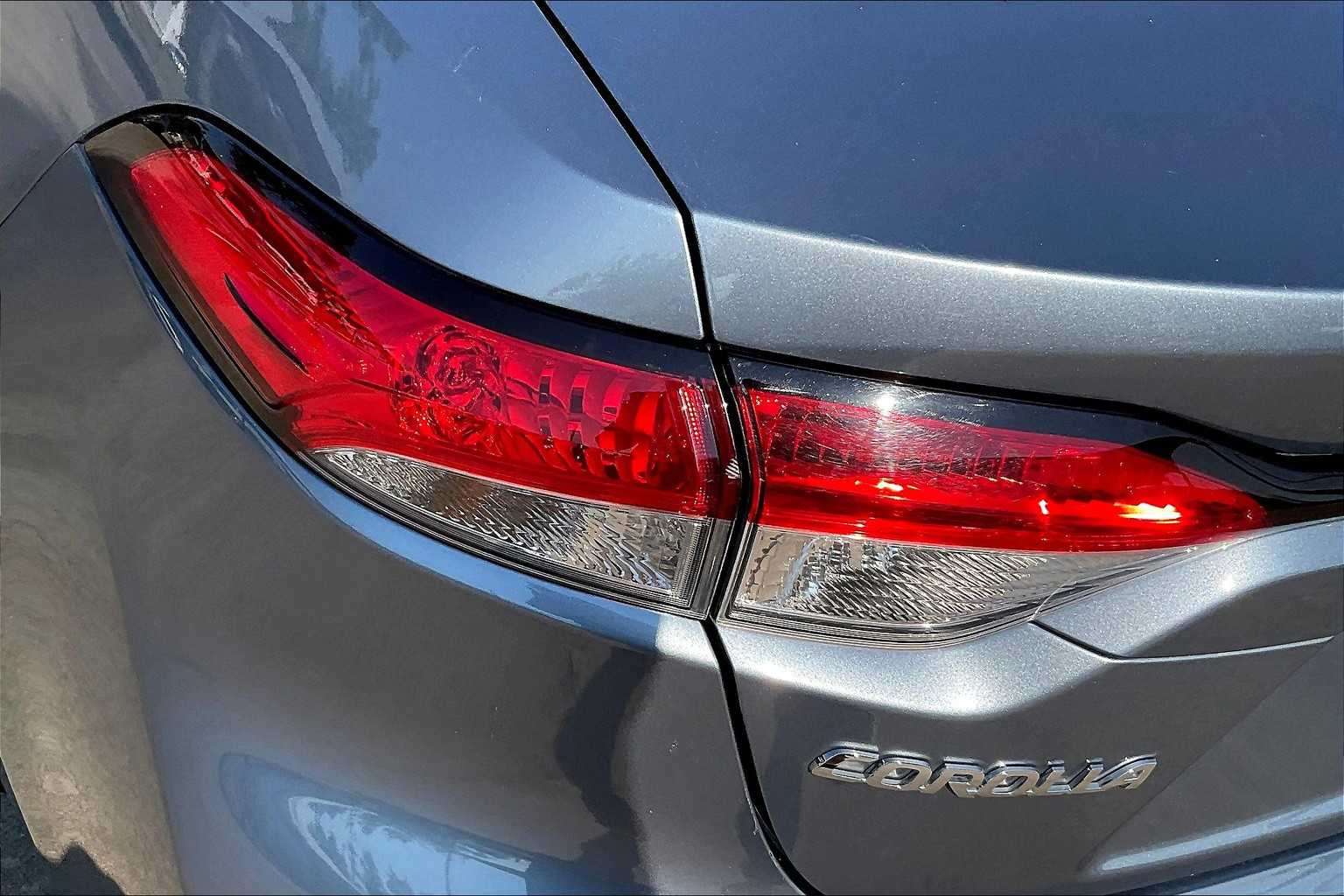 2024 Toyota Corolla LE photo 25