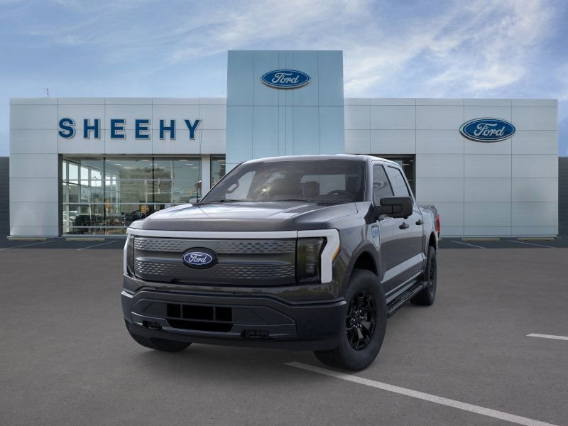 2025 Ford F-150 Lightning XLT photo 4