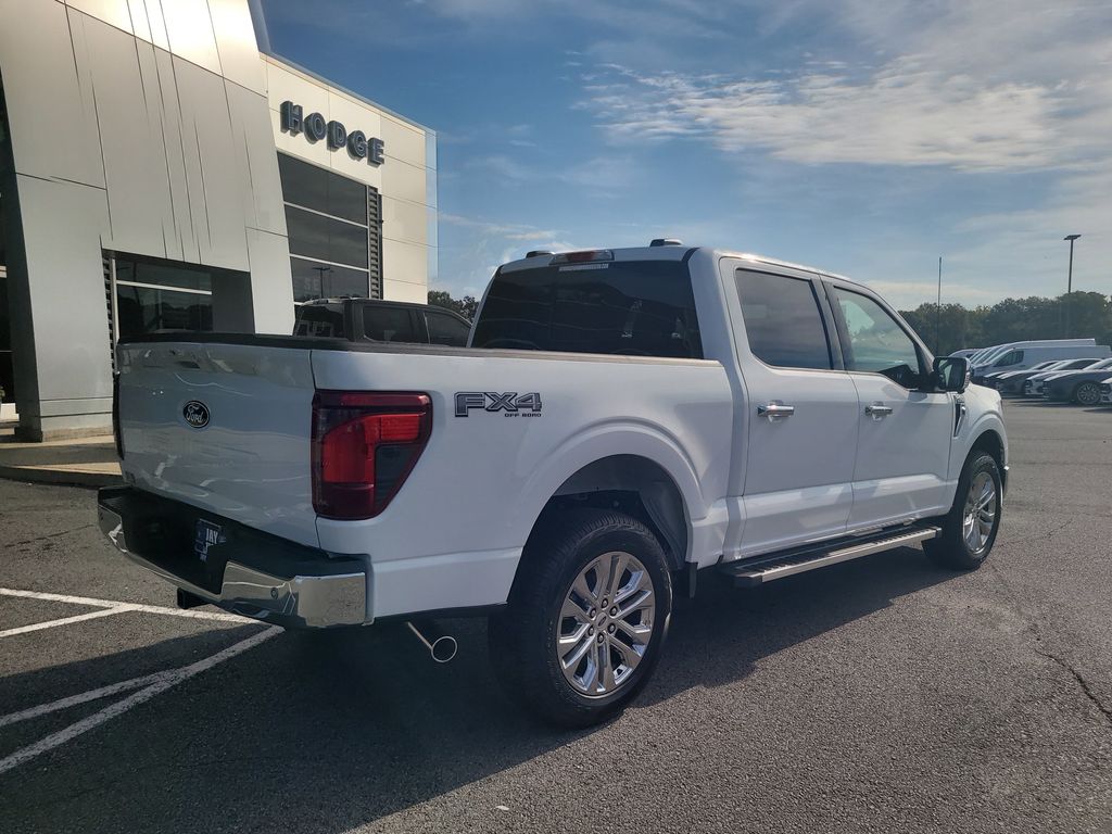 2025 Ford F-150 XLT photo 3