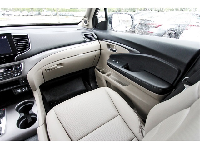 2023 Honda Ridgeline RTL photo 9