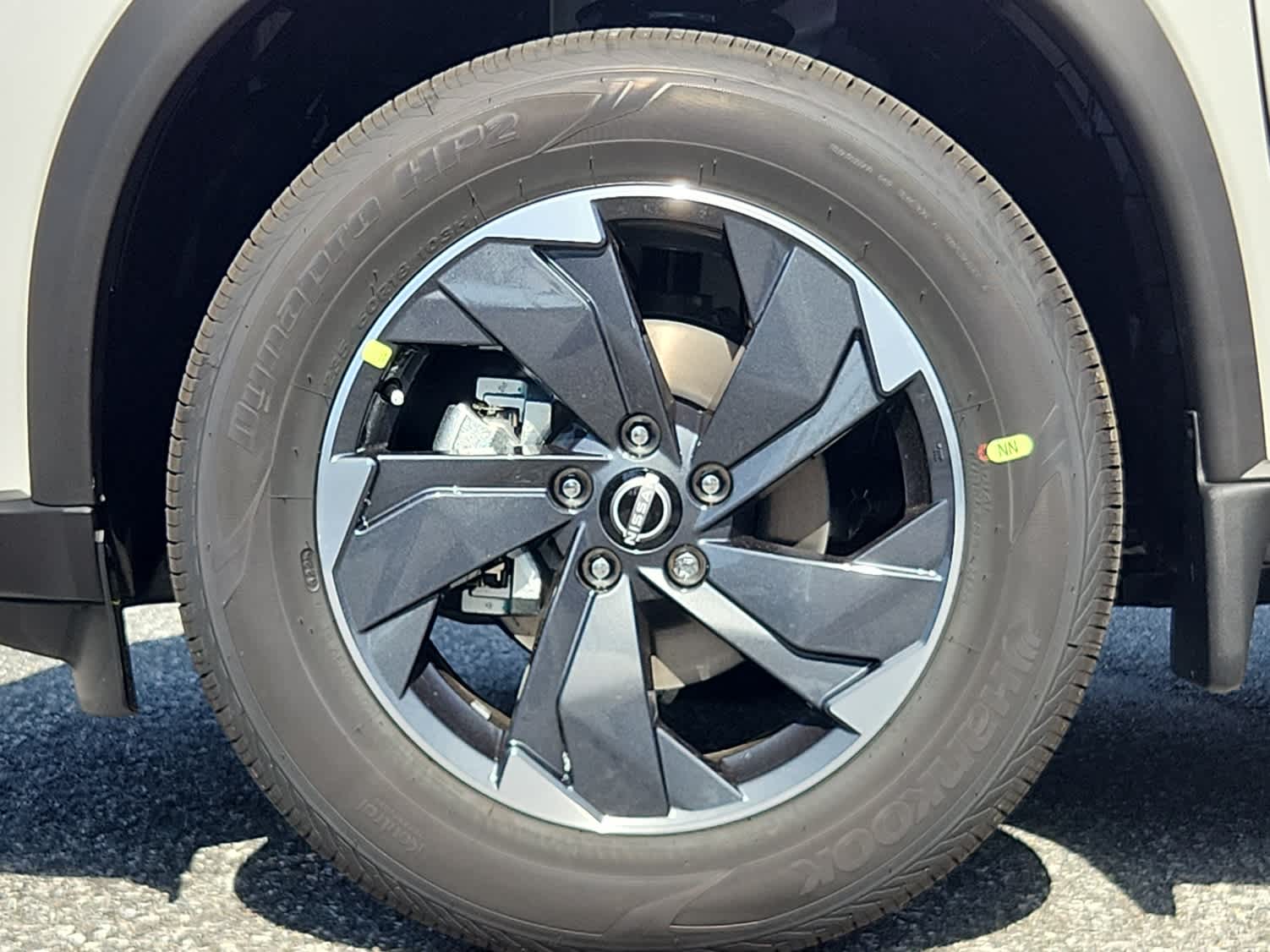 2026 Nissan Rogue SV photo 3