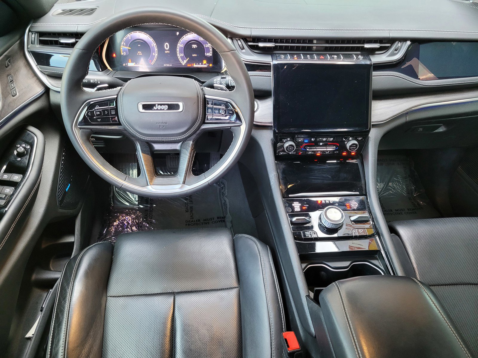 2023 Jeep Grand Cherokee Overland photo 13