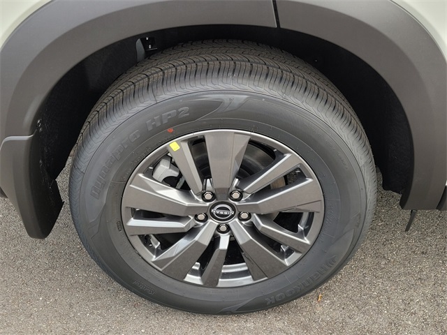 2025 Nissan Pathfinder S photo 6