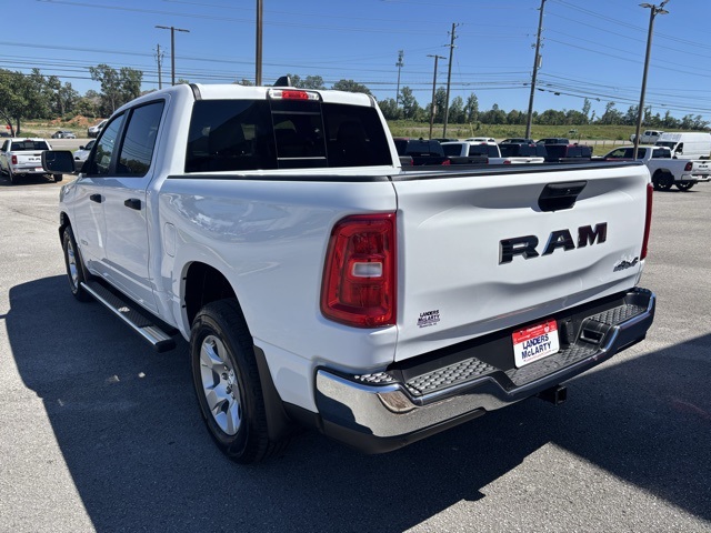2025 Ram 1500 Tradesman photo 3