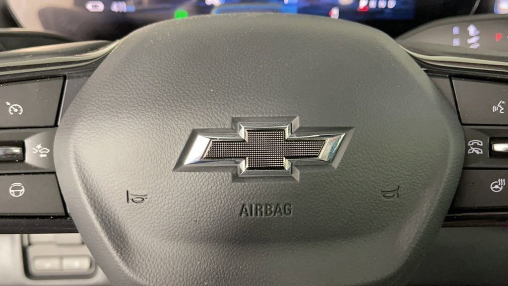2025 Chevrolet Silverado EV RST photo 23
