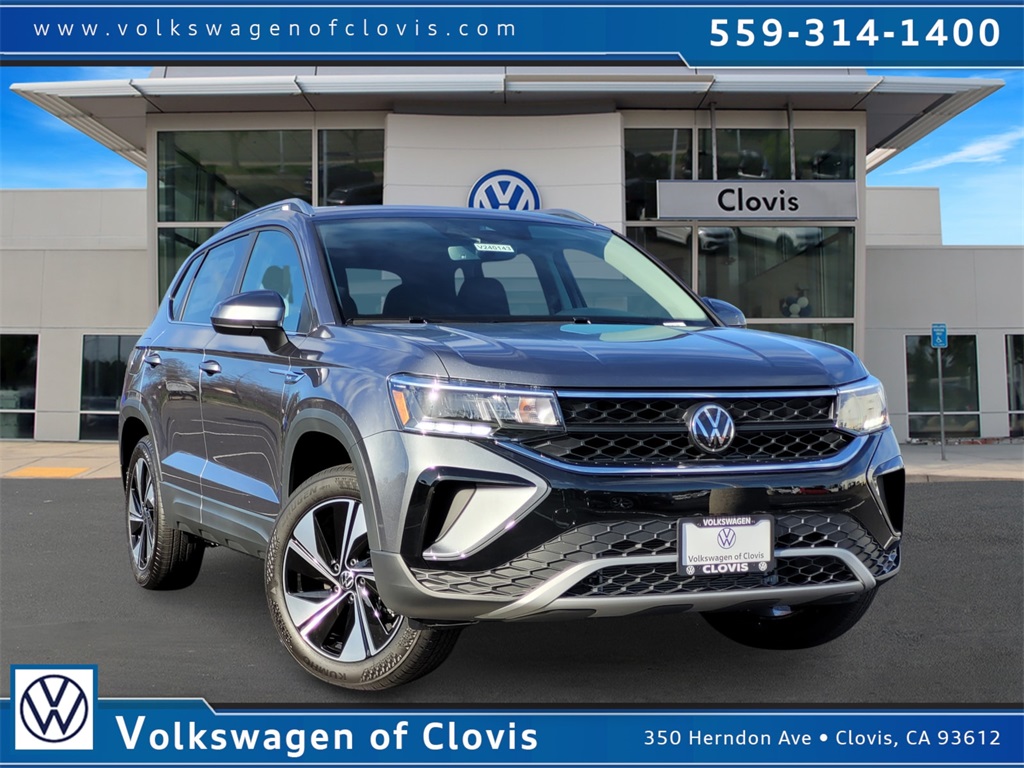2024 Volkswagen Taos SE's photo