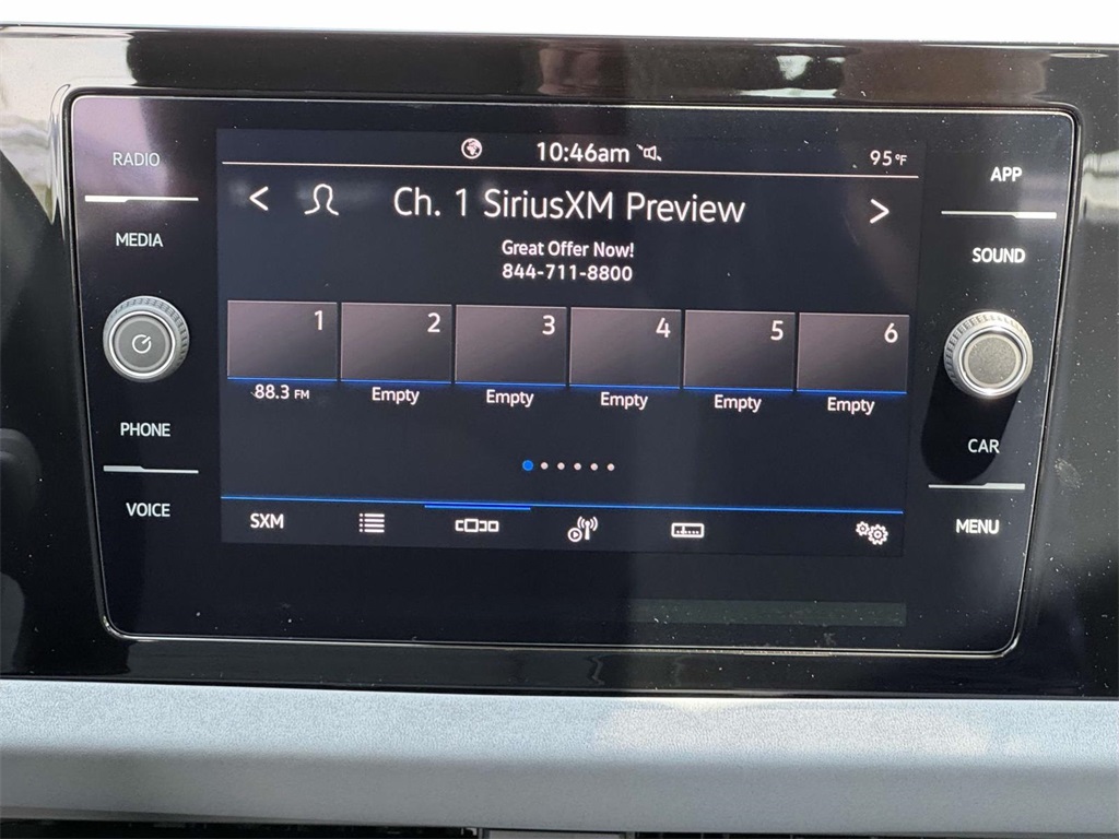 2025 Volkswagen Jetta 1.5T SE photo 3